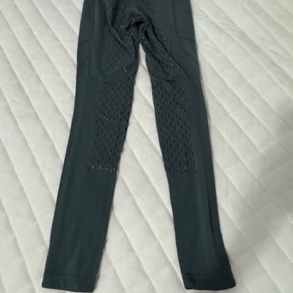 Kerrits Kids Performance Knee Patch Pocket Riding Tight - Picture 2 of 5